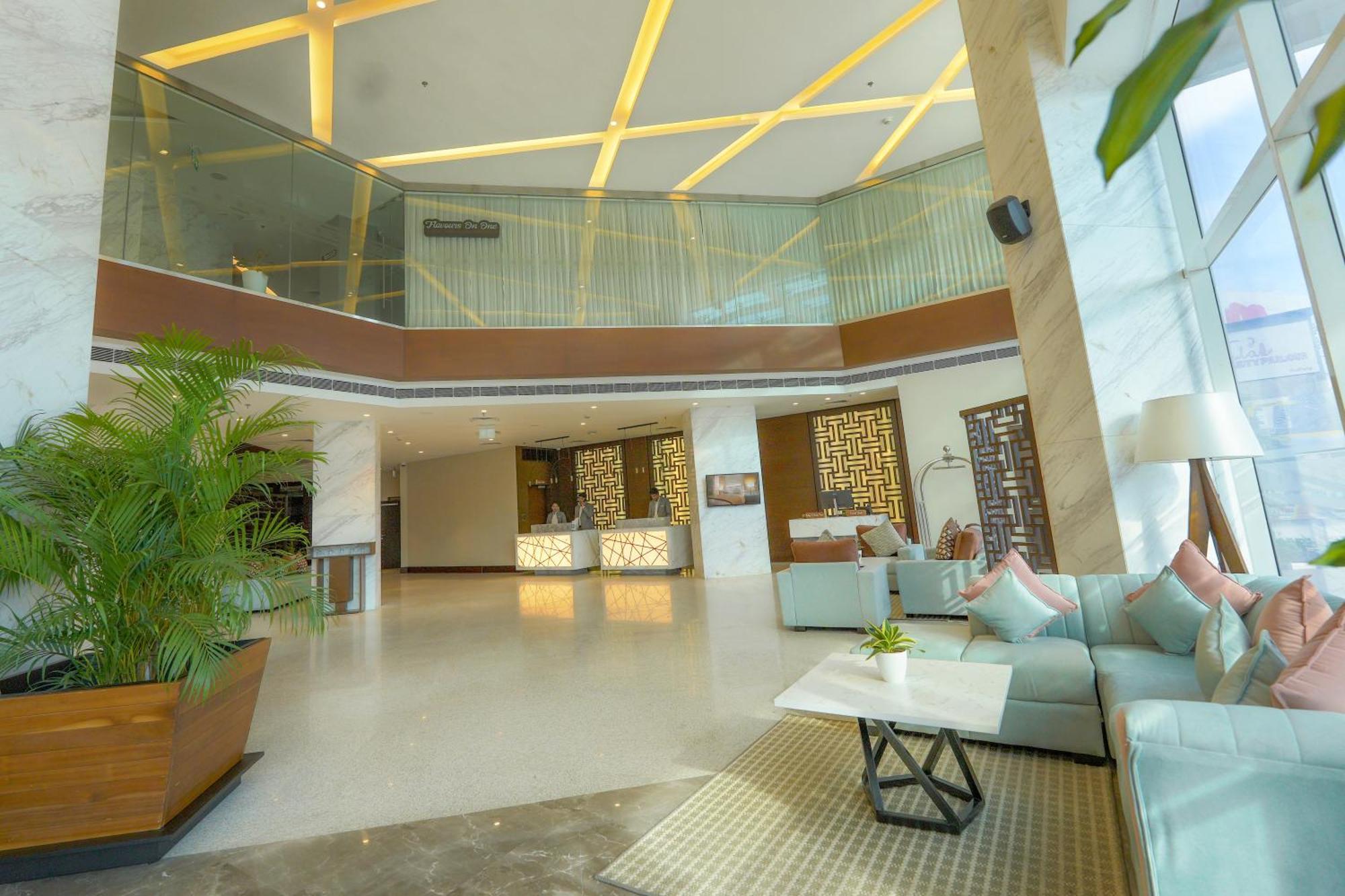 Gokulam Grand Trivandrum トリバンドラム エクステリア 写真